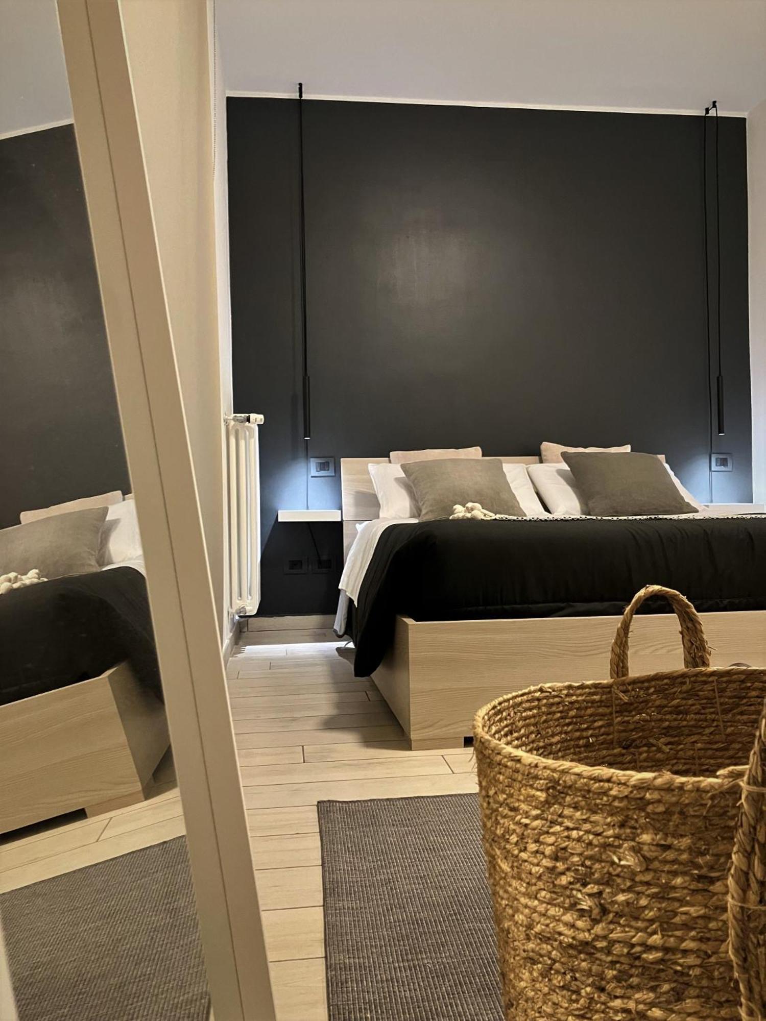Vista Dolce Isola _ Lakeview Pool, Terrace & Garden Apartment อาร์เจโญ ภายนอก รูปภาพ